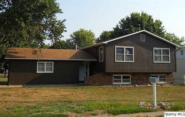 Home for Sale in Quincy, IL $129,900