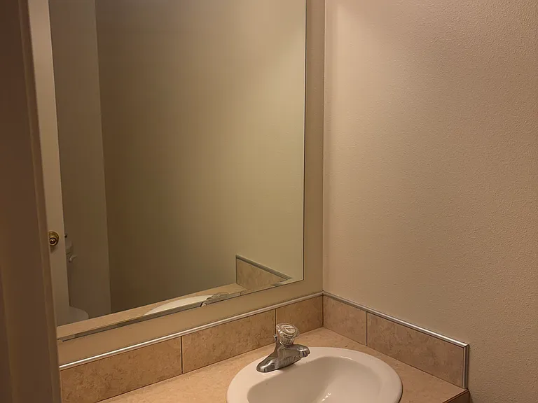 1178 McKinley Ave #A — Photo 6