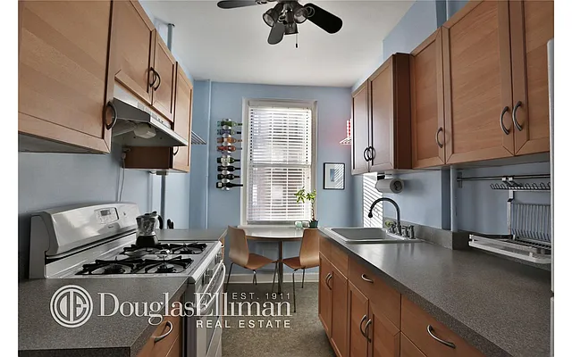 Sold by Douglas Elliman | media 26