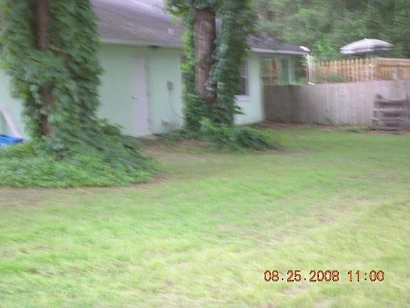 4th image of 209 Arlington Ave