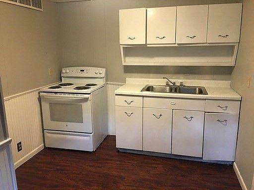 2nd image of 1602 S Walnut St #1