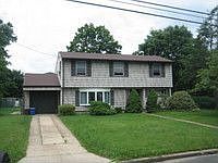 1st image of 282 E 2nd St