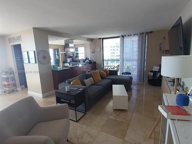 2333 Brickell Ave #602 — Photo 6