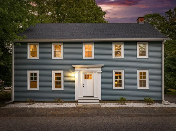 15 Railroad Avenue, Newfields, NH 03856