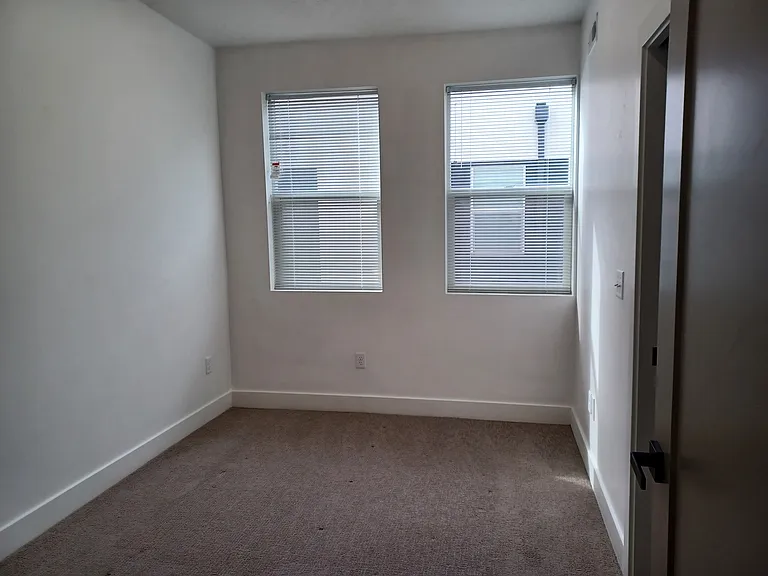 815 W 100 S #7 — Photo 14