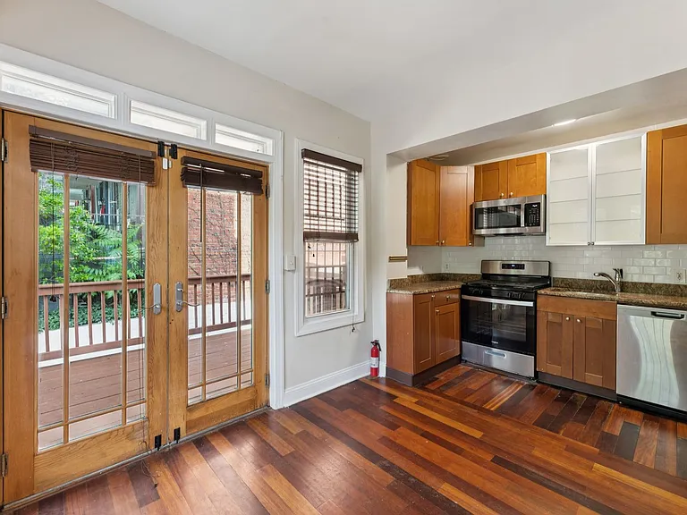 2911 Sherman Ave NW — Photo 11