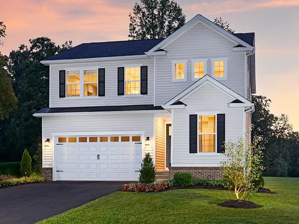 2809 White Tail Dr, Locust Grove, VA 22508