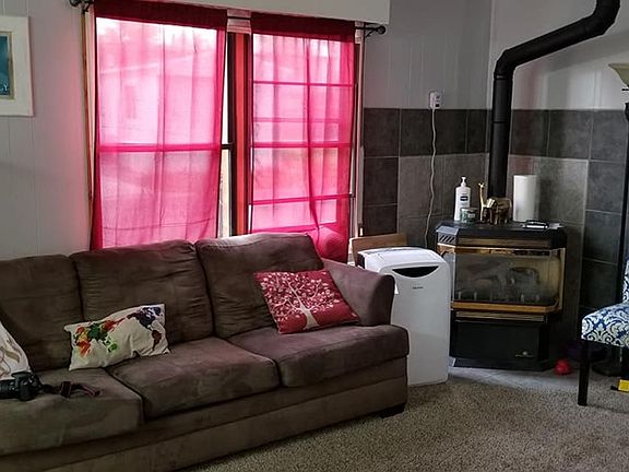 4th image of 708 Lupine Cir