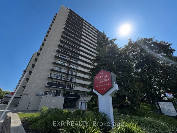 158A McArthur Ave #909, Ottawa, ON K1L 7E7