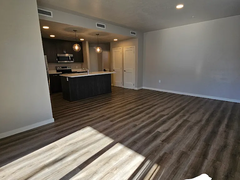 1440 N Ethridge Ln — Photo 3