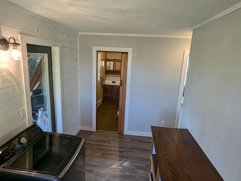 1518 Border Rd — Photo 13