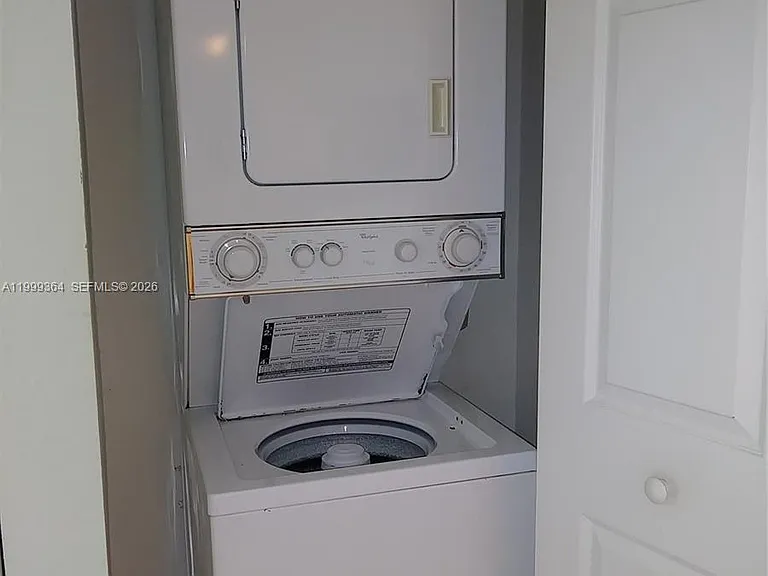 816 NW 11th St #1002 — Photo 12
