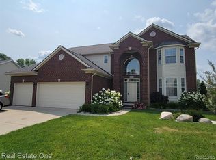6797 Eckerman Dr, Troy, MI 48085