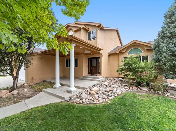 12 Redondo Ln, Pueblo, CO 81005