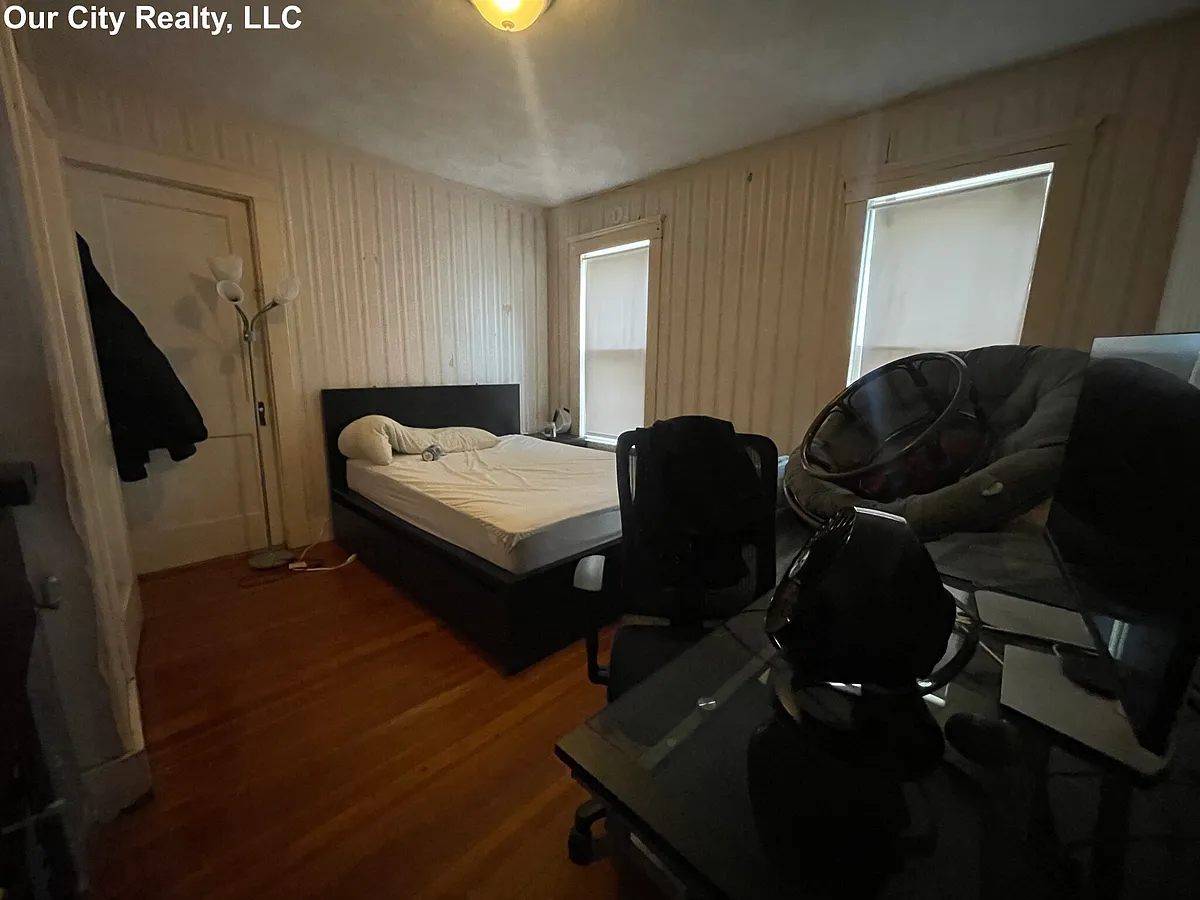 Photo 2 of 11 - 34 Whitman St #1C - Somerville, MA Building Photo - 34 Whitman St #1C
