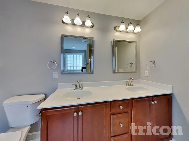 4724 Abbey Park Rd — Photo 14