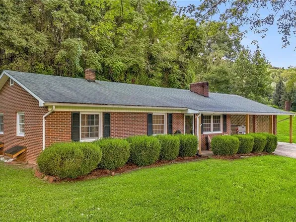 1394 Arbor Grove Church Rd, Millers Creek, NC 28651