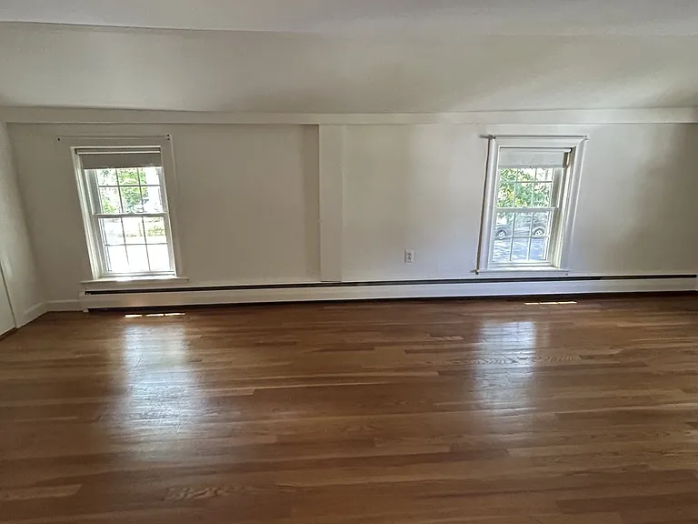 140 Belknap St — Photo 12