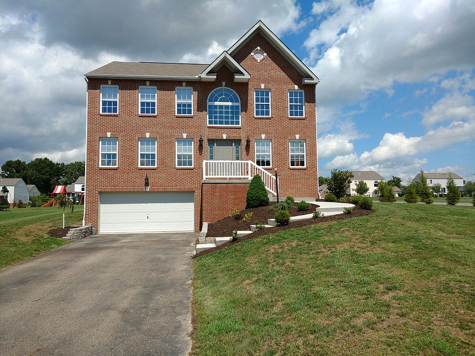 1st image of 114 Mohawk Dr