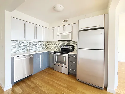 Rented by Modern Spaces | media 9