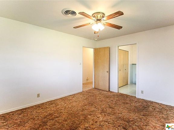 3rd image of 410 E 19th Ave