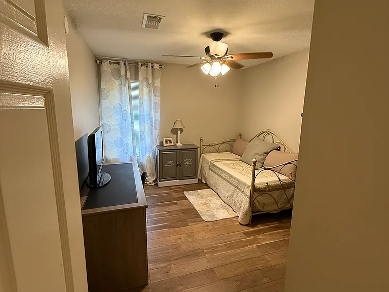 5208 Berryville Ct — Photo 13