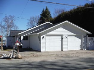 728 Iroquois, Houghton Lake, MI 48629