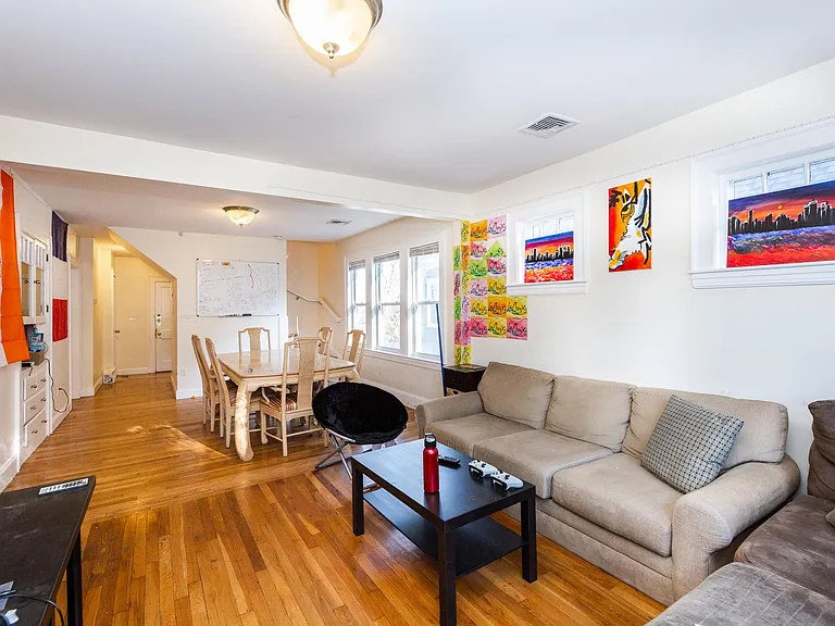 186 Calumet St #2 — Photo 6