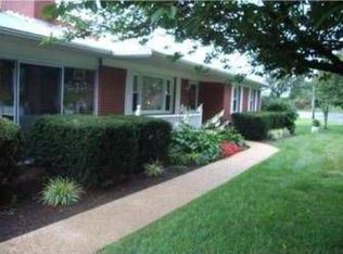 13840 Crest Hill Rd, Flint Hill, VA 22627