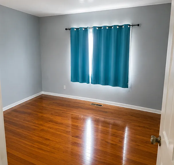 2668 Inman Ave — Photo 4