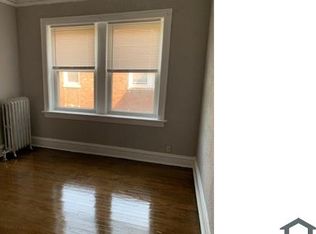 7555 S Kenwood Ave #3, Chicago, IL 60619