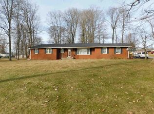 295 E Botts Ln, Salem, IN 47167