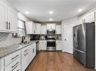 1700 Chestnut St, Kearney, MO 64060