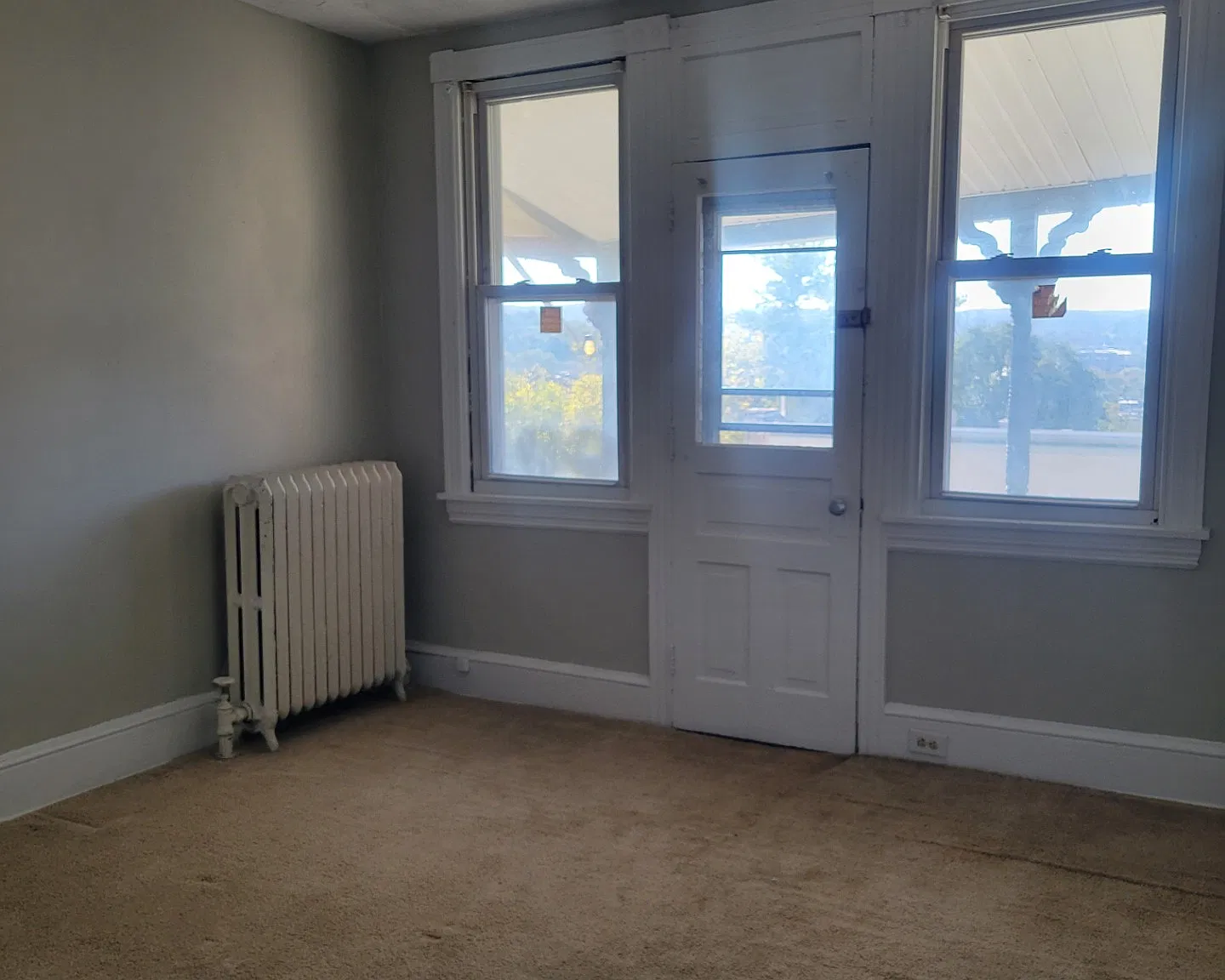2 bed, 500 sqft, $1,045 — Photo 3