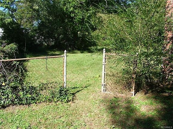 2nd image of 2322 Fernbrook Dr