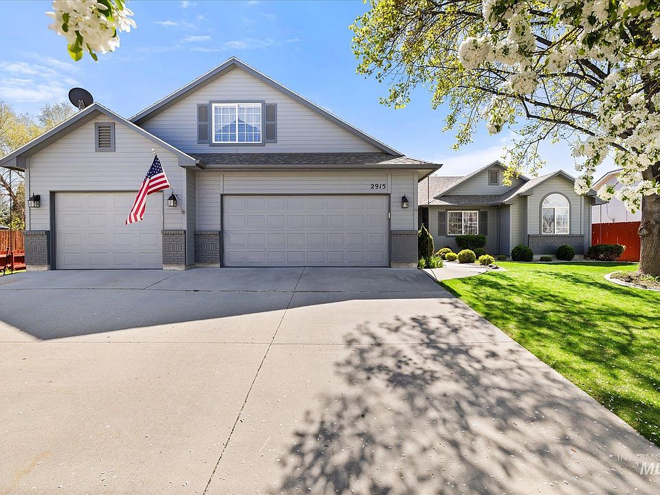 1st image of 2915 E Green Canyon Dr