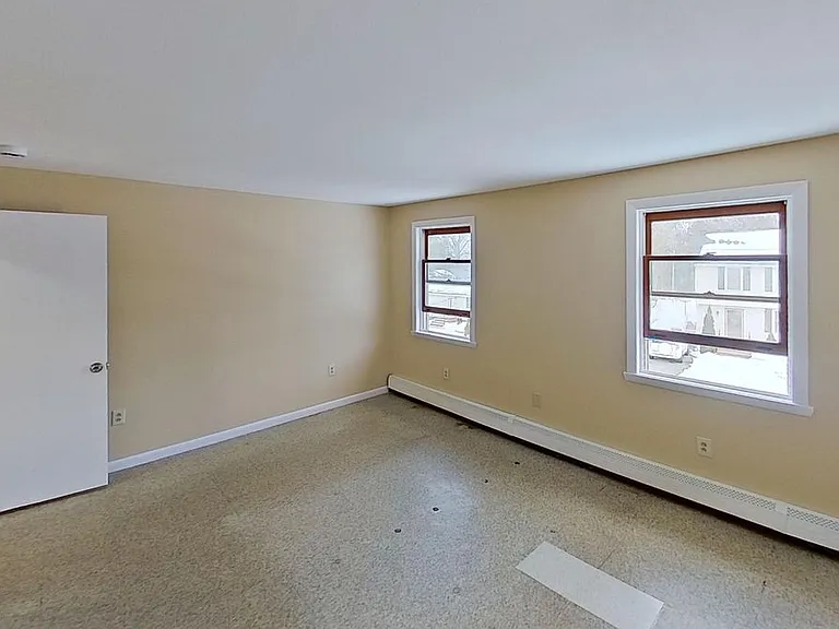 52 Rockefeller St #2 — Photo 8