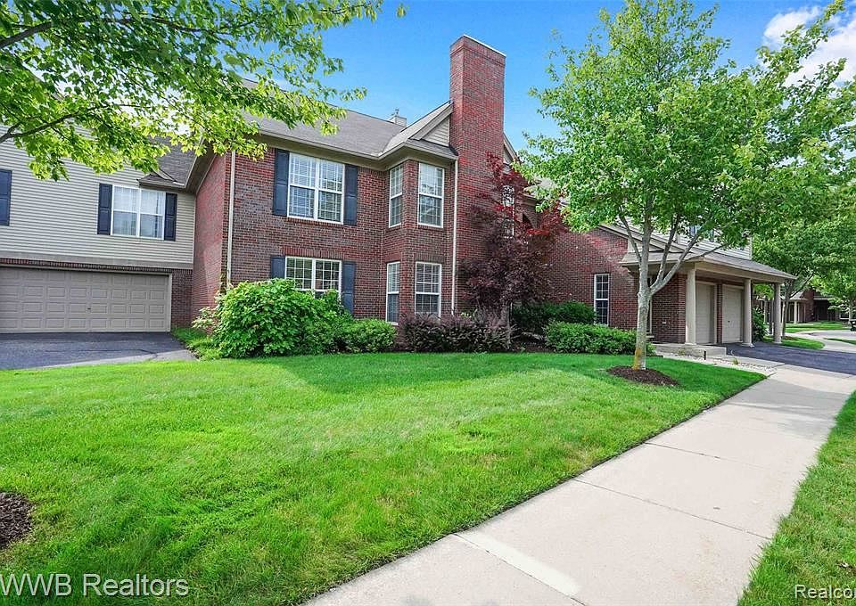 1st image of 28457 Carlton Way Dr #1