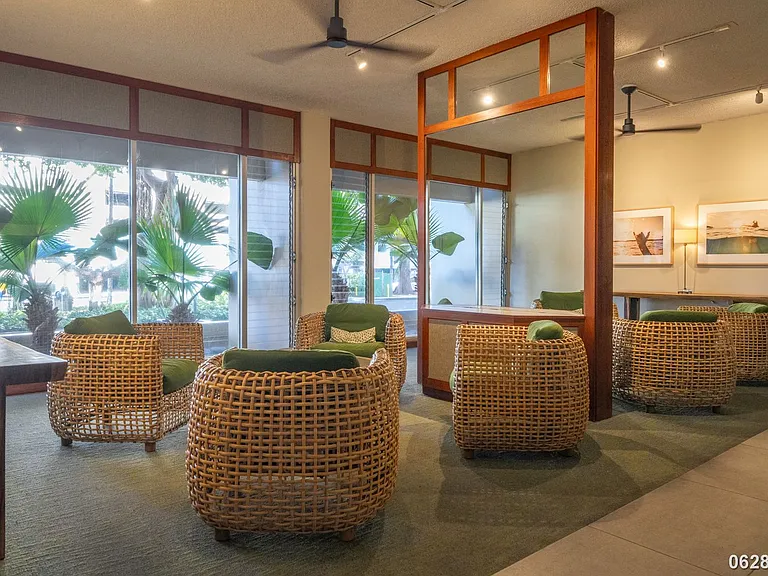1212 Punahou St #3305 — Photo 3