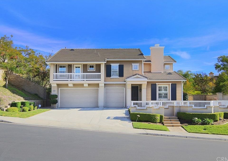 1st image of 660 Skyline Dr