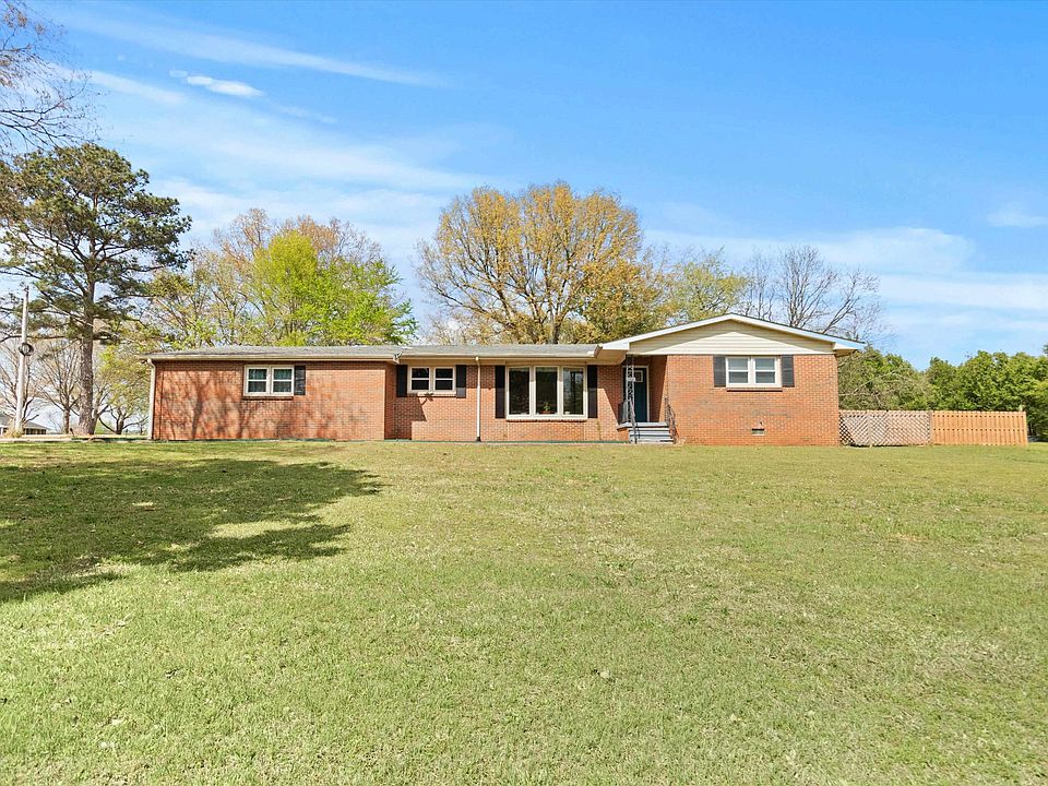 1st image of 15652 Thompson Ln