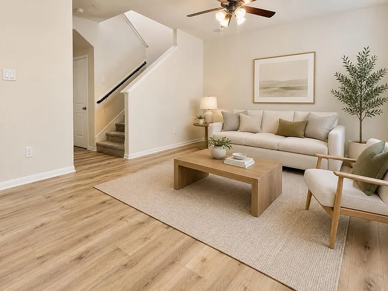 17035 Amarose Dr — Photo 4