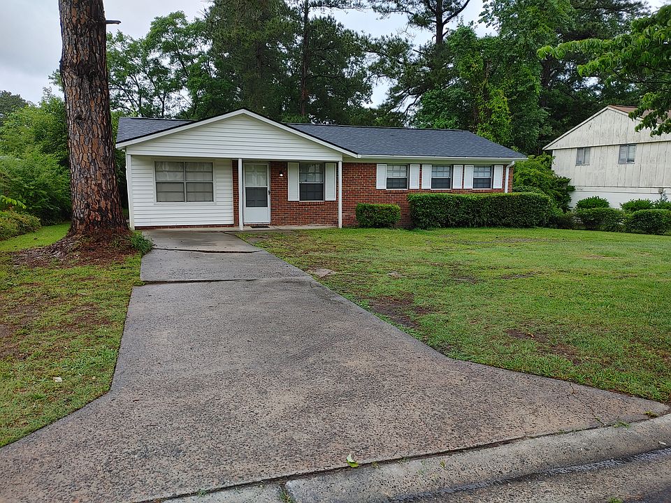 1st image of 1717 Apple Valley Dr