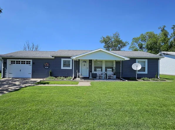 108 Park Dr, Mc Clure, IL 62957