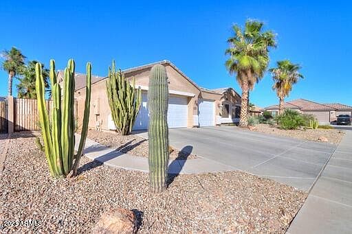 3rd image of 40908 W WALKER Way