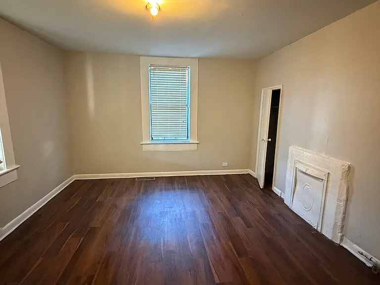 1605 Avenue I — Photo 5