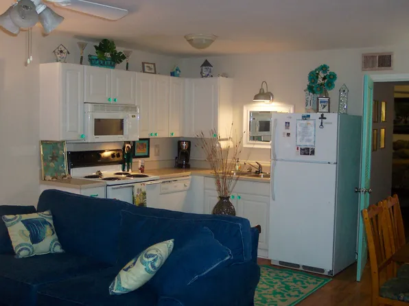1527 Ben Sawyer Blvd #1527, Mount Pleasant, SC 29464