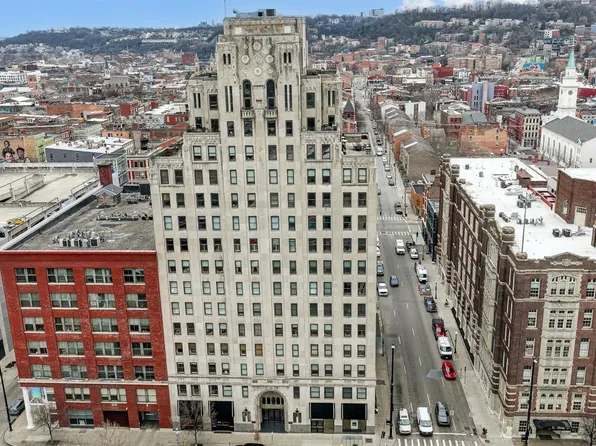 30 E Central Pkwy APT 901, Cincinnati, OH 45202