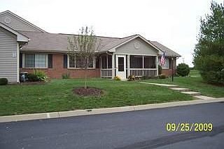 1st image of 747 Windsor Ln