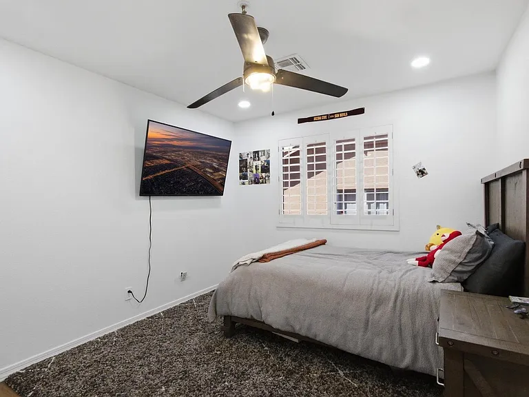 12955 E Mercer Ln — Photo 18